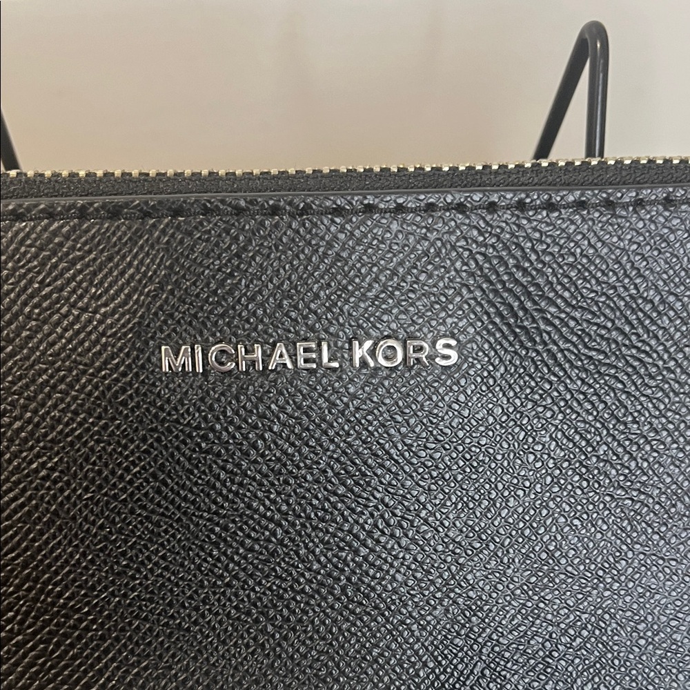 Michael Kors "Saylor" Pouchette Wristlet Black Saffiano Leather White Spellout - Picture 2 of 10